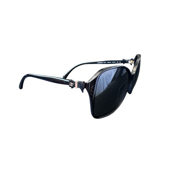 AUTHENTIC CHANEL SUNGLASSES - Picture 6 of 9